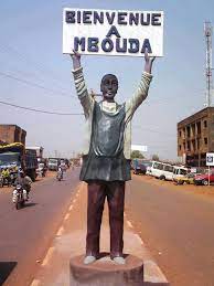 Lire la suite à propos de l’article À la Découverte du Département des Bamboutos : Un Joyau Culturel et Naturel au Cœur du Cameroun